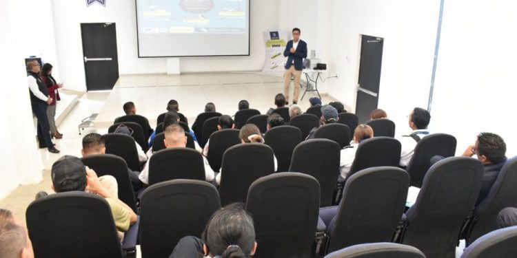 FGE Capacita a Policía de Morelia, en Materia de Maltrato y Crueldad Animal