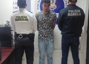 Policía Morelia detiene en flagrancia a dos personas implicadas en al menos 27 robos a tiendas de conveniencia