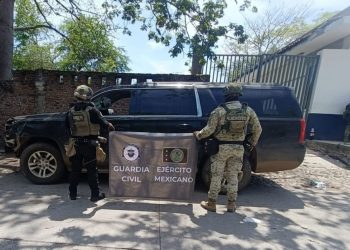 SSP y Defensa decomisan barret, fusiles y municiones en Apatzingán