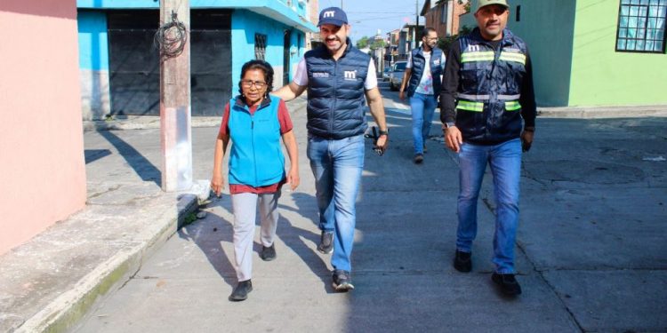 En colonia Cayetano Andrade, encabeza Yankel Benítez jornada de limpieza