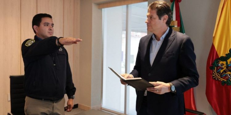 Alfonso Martínez toma protesta a Pablo Alarcón como comisario de la Policía de Morelia