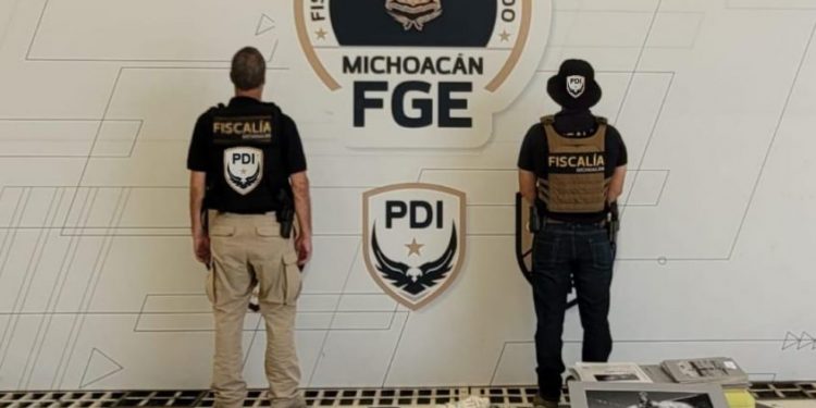 Tras catear un inmueble en Morelia, recupera FGE exposición artística robada