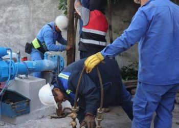 Supervisa Adolfo Torres trabajos de mantenimiento preventivo en el pozo “Cosmos”