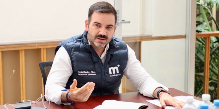 Yankel Benítez fortalece comunicación con vecinas y vecinos de Fresnos y Las Arboledas