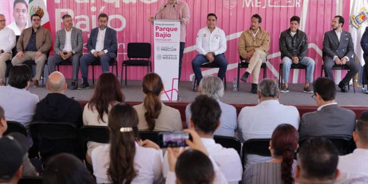 Firma Bedolla convenio para primer Polo de Desarrollo Económico para el Bienestar del país