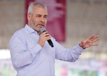 Programa pionero de atención al cáncer ha beneficiado a más de 700 niñas y niños y 2 mil 600 mujeres: Bedolla