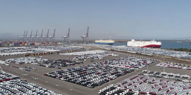 Inversión histórica en Puerto Lázaro Cárdenas detona desarrollo industrial: Sedeco