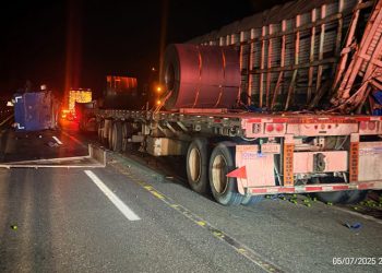 Fuerte choque múltiple paraliza la autopista Siglo XXI cerca de Zirahuén
