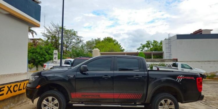 Recupera FGE seis vehículos con requerimiento de repatriación a Estados Unidos, en coordinación con la Embajada de EUA