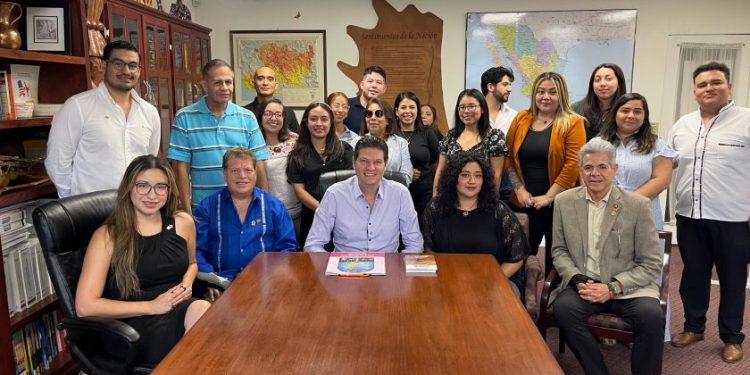 Alfonso Martínez se reúne en Chicago con universitarios: Gobierno municipal-Morelia Informativo