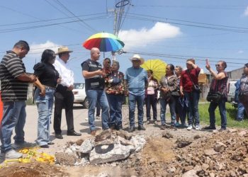 Adolfo Torres atiende solicitud de habitantes de La Aldea para mejora del servicio de agua potable-Morelia Informativo