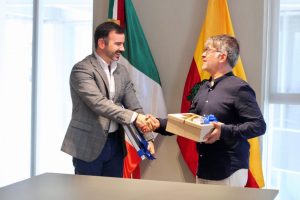 Recibe Yankel Benítez a Embajador de Colombia: Ayuntamiento de Morelia-Morelia Informativo