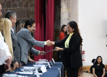 Programa Complementario de Licenciatura en Enfermería semi-presencial y a distancia: UMSNH-Morelia Informativo