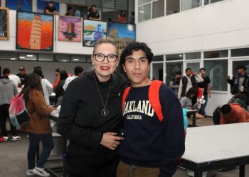 Yarabí Ávila da la bienvenida a quienes se incorporan a la familia nicolaita; UMSNH arranca Ciclo Escolar 2025-2026 