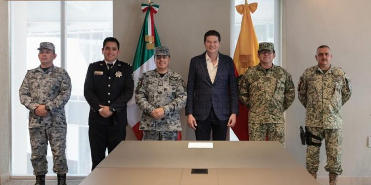 Alfonso Martínez afianza coordinación con SEDENA y GN en la construcción de la paz