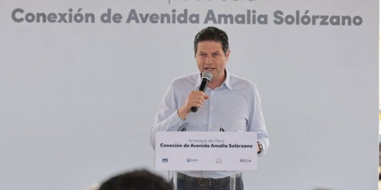 Arranca Bedolla ampliación de la avenida Amalia Solórzano oriente, en Morelia