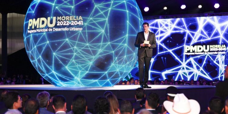 Primer Informe de Gobierno: Alfonso Martínez-Morelia Informativo