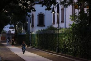 Instalación de luminarias en el Bosque Cuauhtémoc: Alfonso Martínez-Morelia Informativo