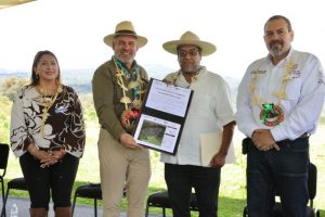 Áreas Voluntarias para la conservación del lago de Pátzcuaro: Bedolla-Morelia Informativo