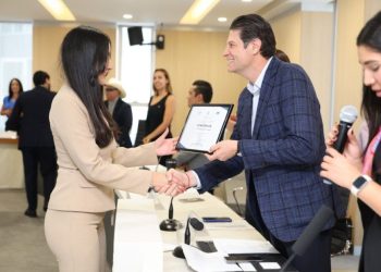 Alfonso Martínez instala Cabildo Juvenil de Morelia