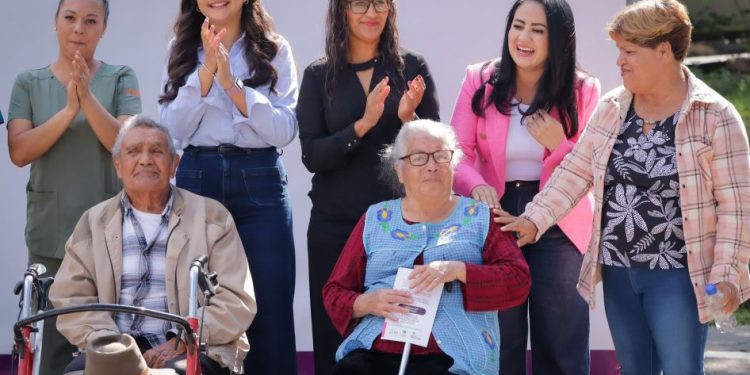 Entregan aparatos auditivos a adultos mayores: Sedum-Morelia Informativo