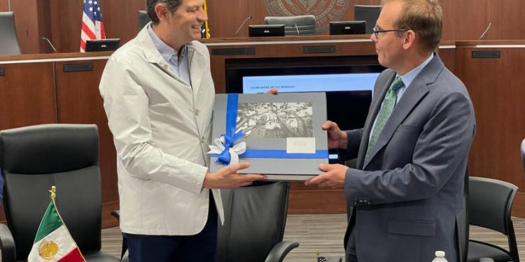 Acuerda Gobierno de Morelia y Aurora Illinois, fortalecer relación en apoyo a migrantes