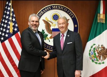 Bedolla y embajador de EUA acuerdan cooperación y trabajo conjunto