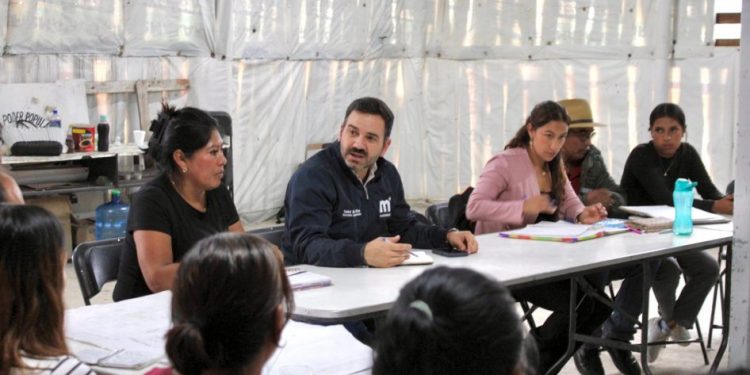 Yankel Benítez da seguimiento a obra de drenaje en la colonia Rubén Jaramillo