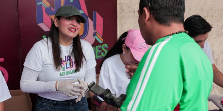 Termina con éxito el canje de boletos para Carín León y la colecta de productos de gestión menstrual