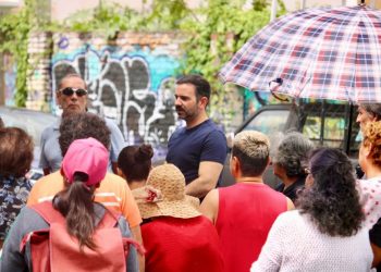 En Ciudad Industrial, se reúne Yankel Benítez con vecinos para establecer orden en negocios