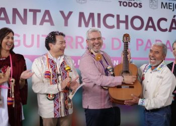 Guitarras de Paracho, instrumentos de paz que reconstruyen el tejido social: Bedolla