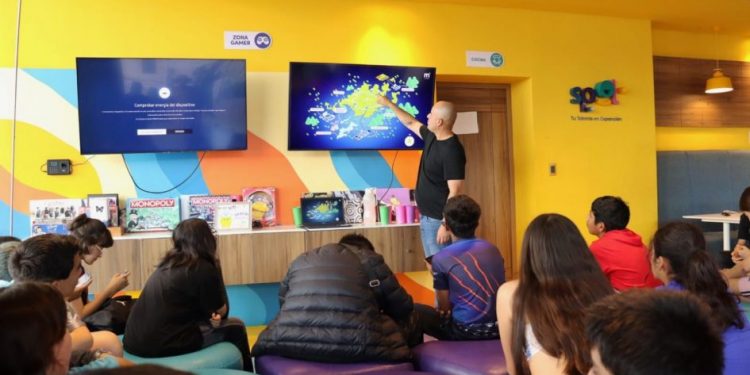 Adolfo Torres refuerza la educación ambiental infantil con el programa Guardianes del Agua