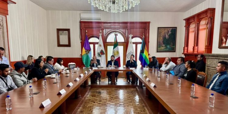 Yankel Benítez impulsa diálogo en consulta para San Miguel del Monte