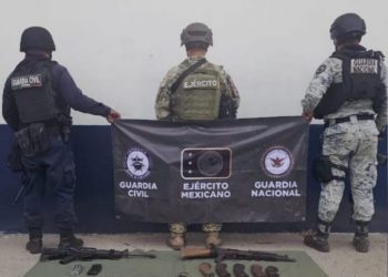 SSP y Defensa aseguran armamento, en Operación Apatzingán