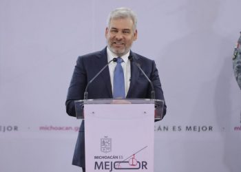 Michoacán disminuye pobreza más rápido que el promedio nacional: Bedolla