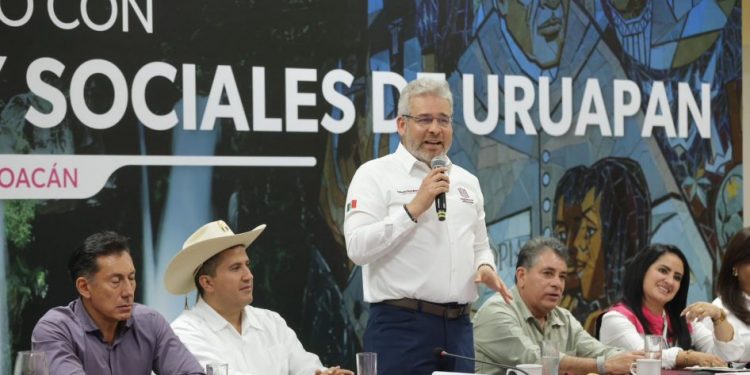 Bedolla y sector productivo de Uruapan revisan avances de obra y seguridad