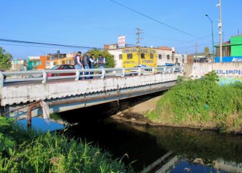 Yankel Benítez supervisa niveles de ríos y drenes de Morelia