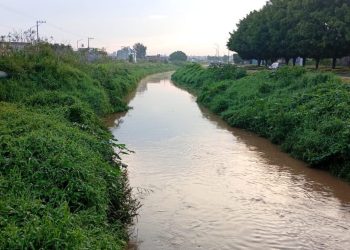Supervisa Adolfo Torres niveles de ríos y brinda atención a zonas afectadas por lluvias