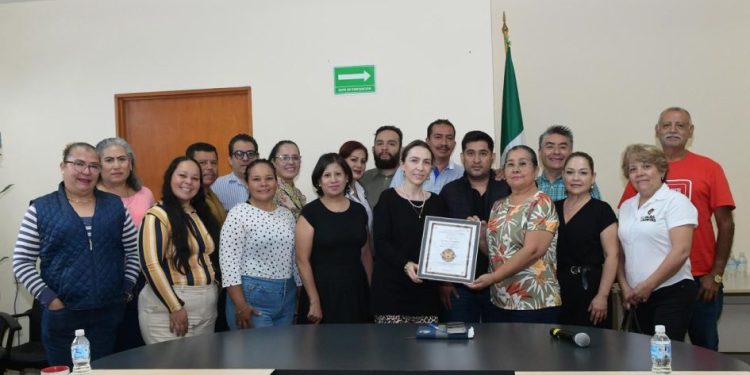 Así podrán obtener productores de carnitas el distintivo de marca certificada