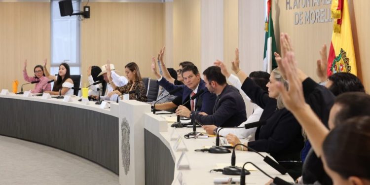 Brinda Alfonso Martínez certeza jurídica para miles de morelianos