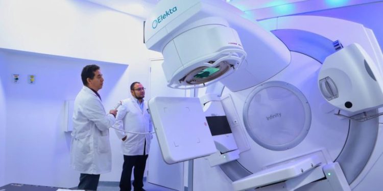 Nuevo acelerador lineal, fortalece lucha contra el cáncer en Michoacán: SSM