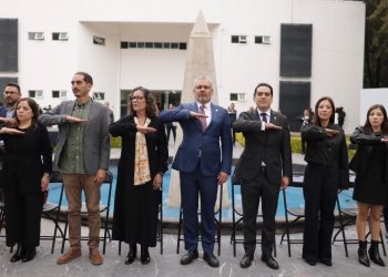 Conmemora Bedolla el 20 Aniversario Luctuoso de Zarazúa Ortega