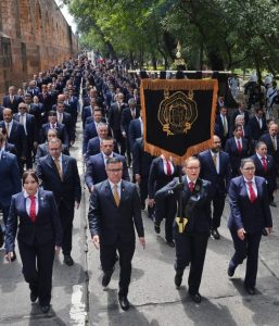 La rectora Yarabí Ávila encabezó el contingente de cerca de 800 universitarios que con orgullo y firmeza entonaron el “Pís, pás”-Morelia Informativo