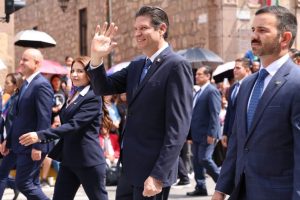 Alfonso Martínez encabezó la tradicional ceremonia cívica: Gobierno municipal-Morelia Informativo