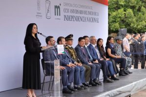 215 Aniversario de la Independencia de México: Gladyz Butanda-Morelia Informativo