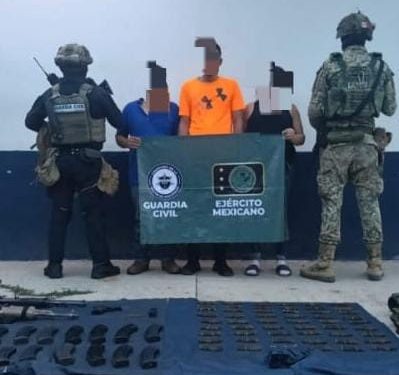 Tres detenidos con armamento en Operación Apatzingán: SSP