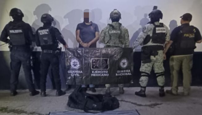 SSP y Defensa detienen a hombre con armamento en Operación Apatzingán