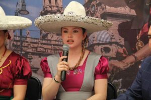 ‘Pasarela Monumental’ de la China Poblana-Morelia Informativo