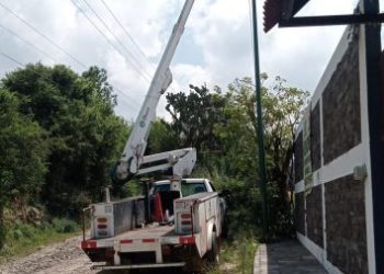 Gobierno de Morelia interviene luminarias en tenencia Santiago Undameo