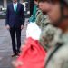 Alfonso Martínez Alcázar preside izamiento de la Bandera Nacional, en el inicio de los festejos patrios